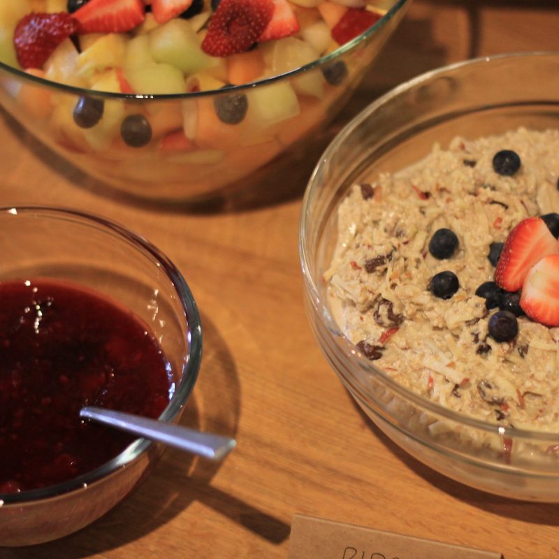 Müsli und Joghurt